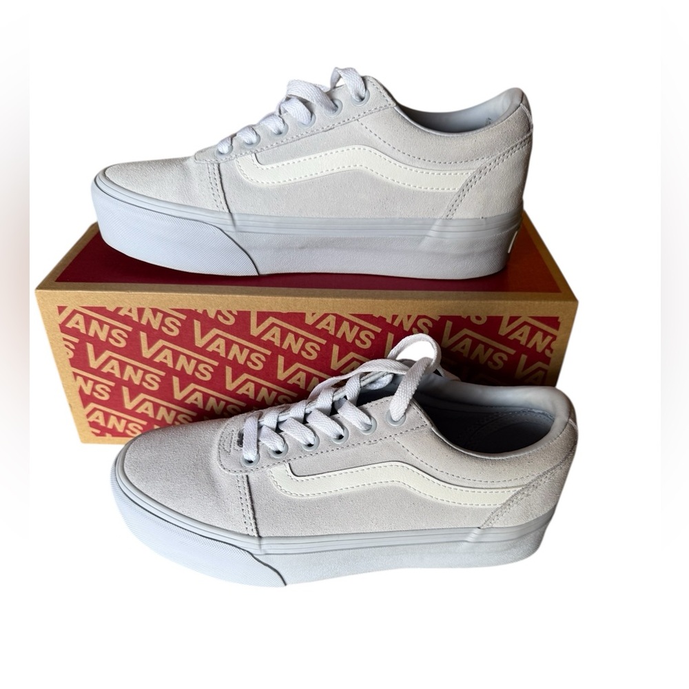 NEW Vans Shoes Size 7‎ Women’s Ward Platform Mono Suede Light Blue Sneakers